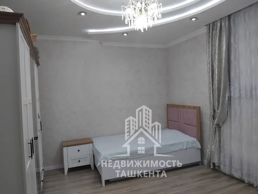 2 qavatli uy sotiladi − 180 m²