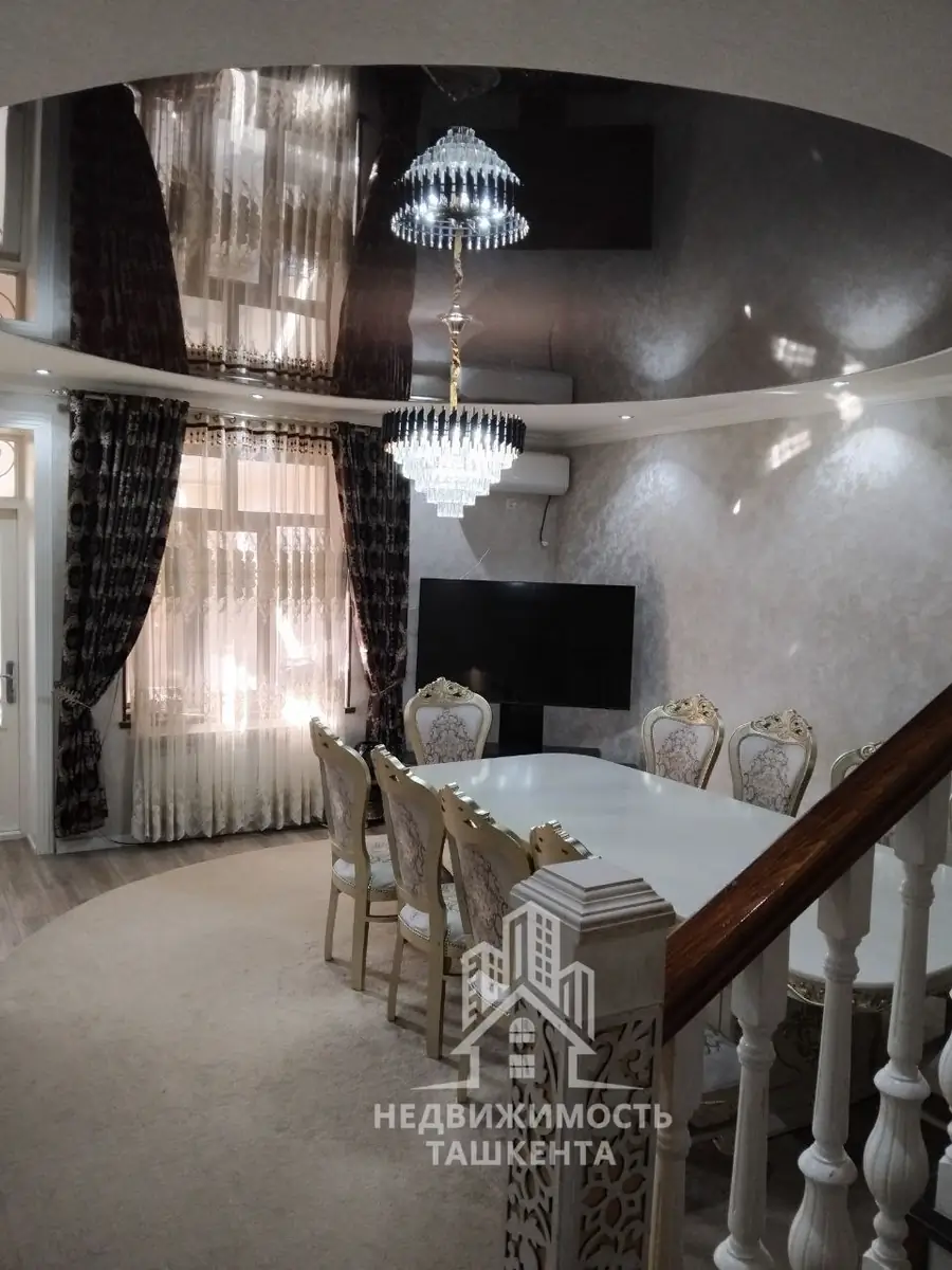 2 qavatli uy sotiladi − 180 m²