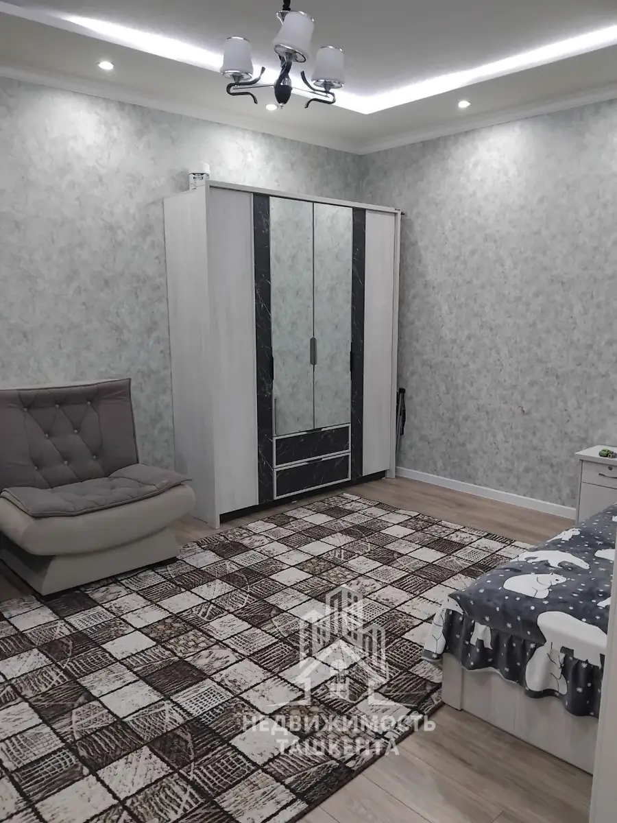 2 qavatli uy − 180 m², 1.8 sot. 