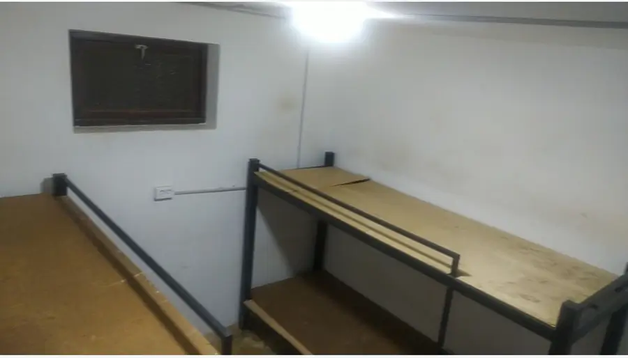 1 qavatli uy − 10 m², 10 sot.