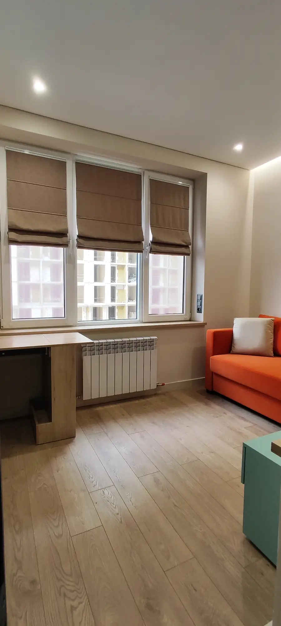 Сдается 3-комнатная квартира − 96 м²