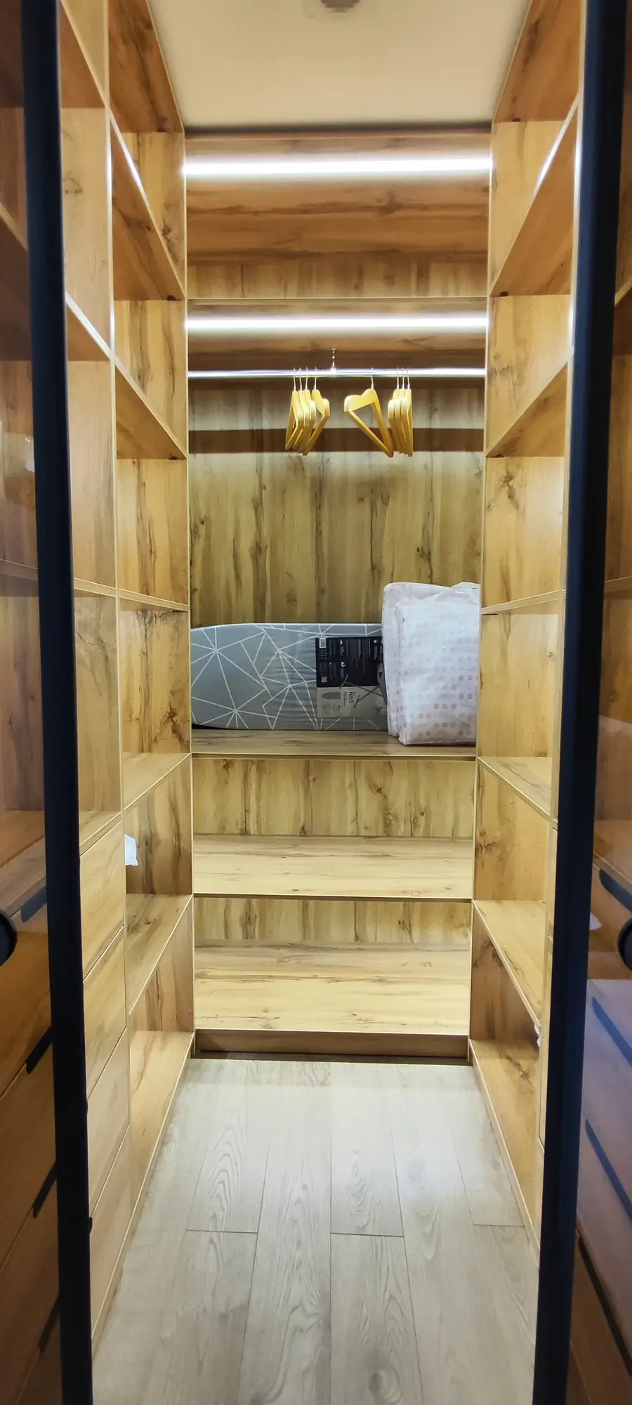 Сдается 3-комнатная квартира − 96 м²