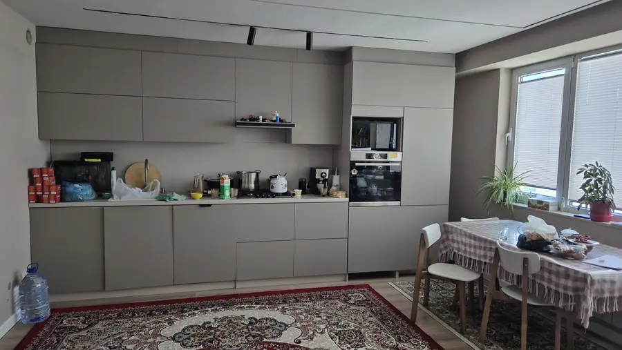 Сдается 2-комнатная квартира − 60 м²
