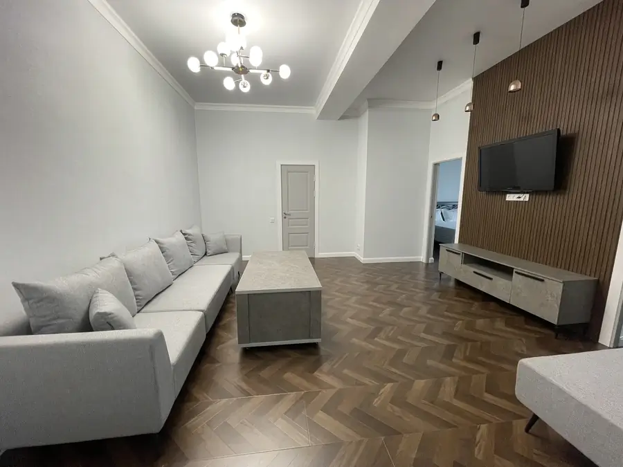 Сдается 3-комнатная квартира − 84 м²