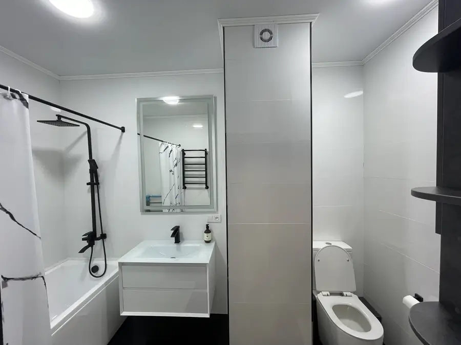 Сдается 3-комнатная квартира − 84 м²