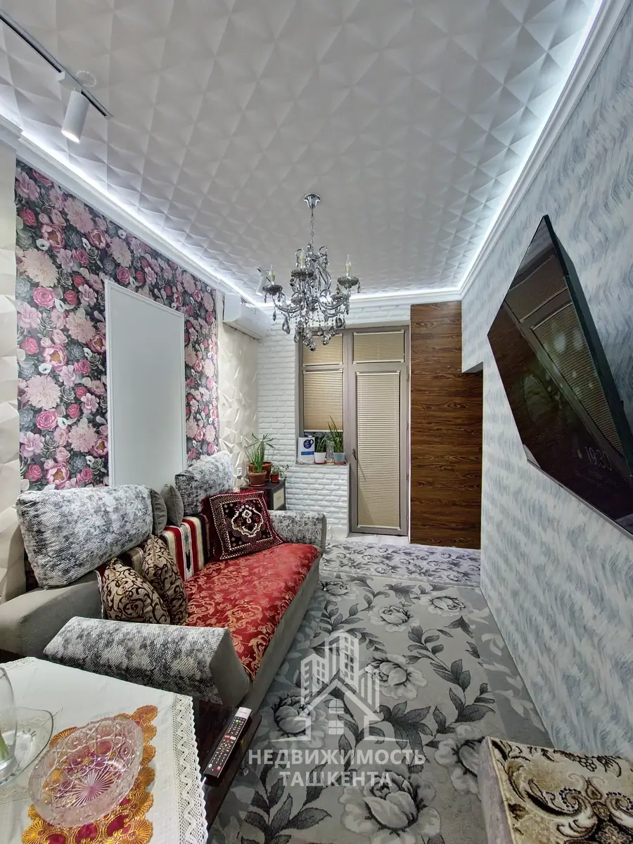 1 xonali kvartira − 42 m², 8/10 qavat