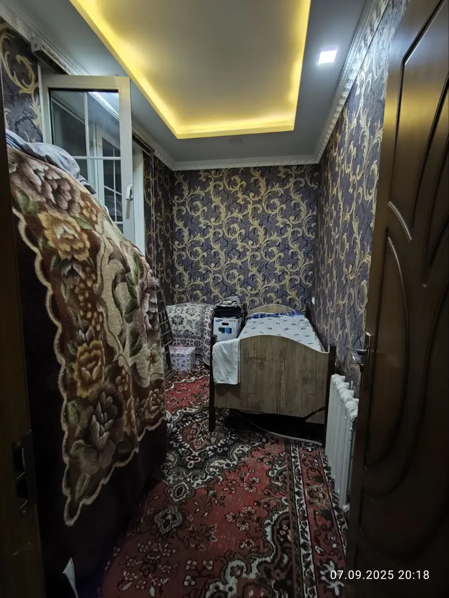 Продается 3-комнатная квартира − 59 м²