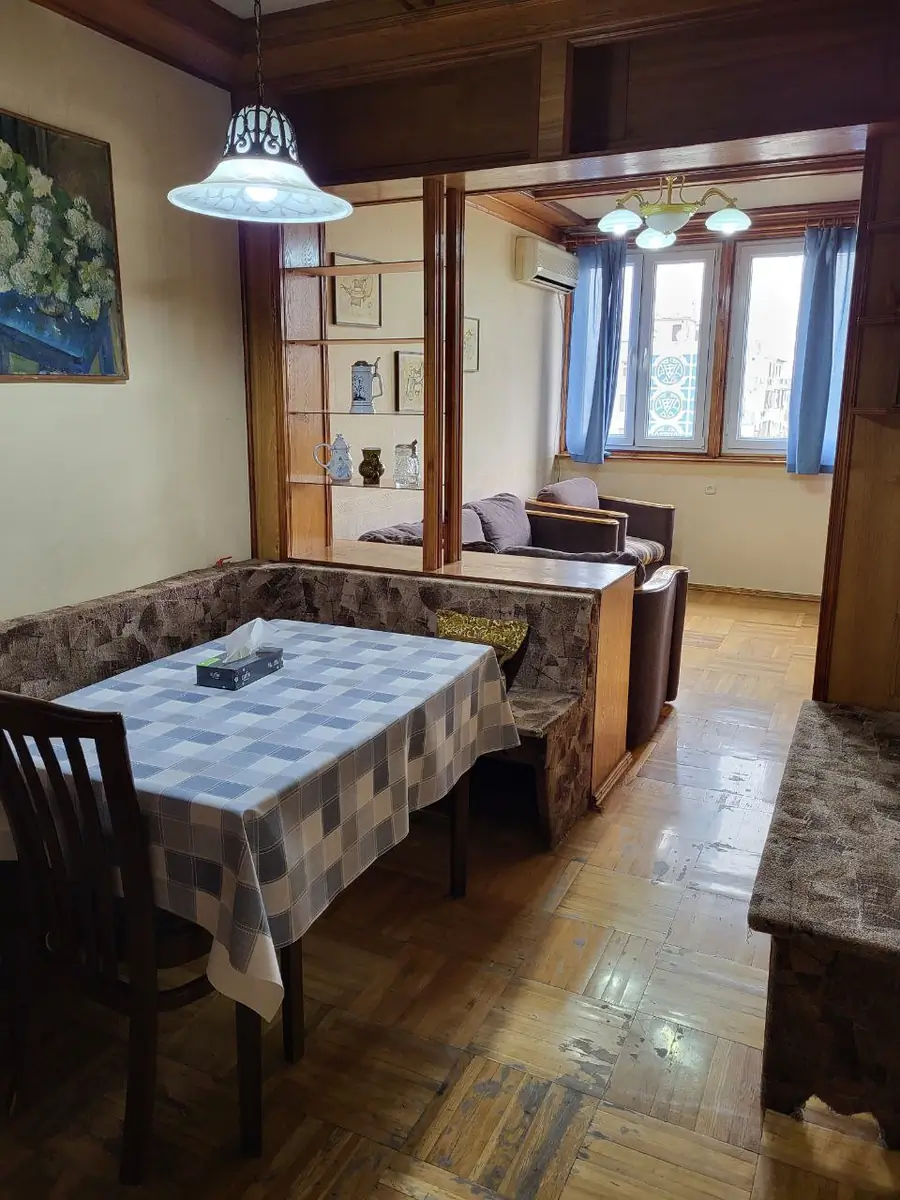 Сдается 2-комнатная квартира − 63 м²