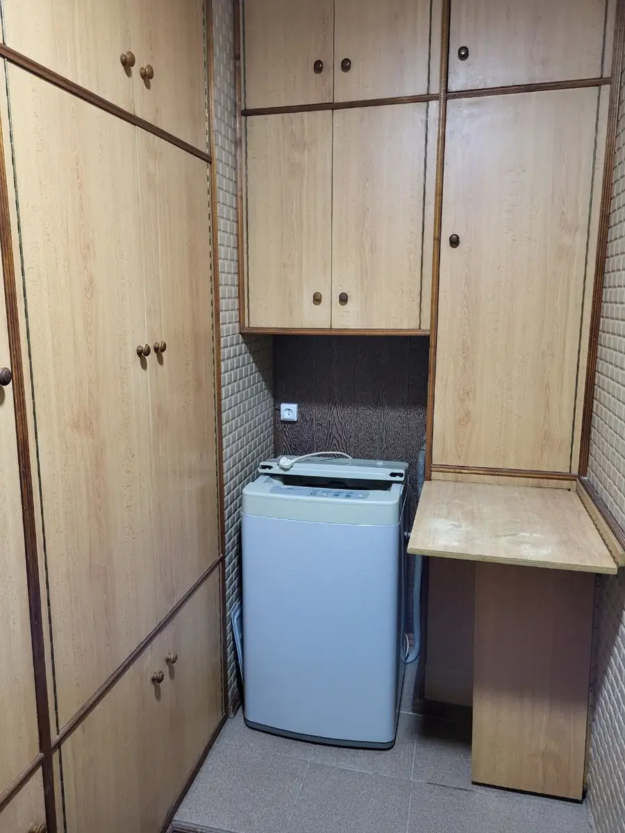 Сдается 2-комнатная квартира − 63 м²