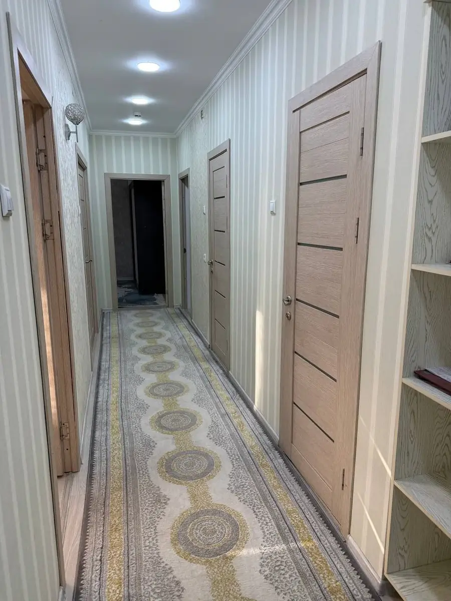 Продается 3-комнатная квартира − 84 м²