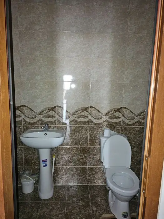 3 xonali kvartira sotiladi − 133 m²