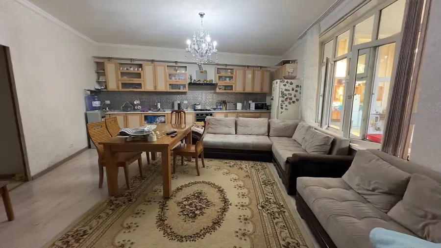 Juda chiroyli chizilgan qizlar porno Bitta xoroz bu ajoyib godak Liza Ennni qondira olmaydi