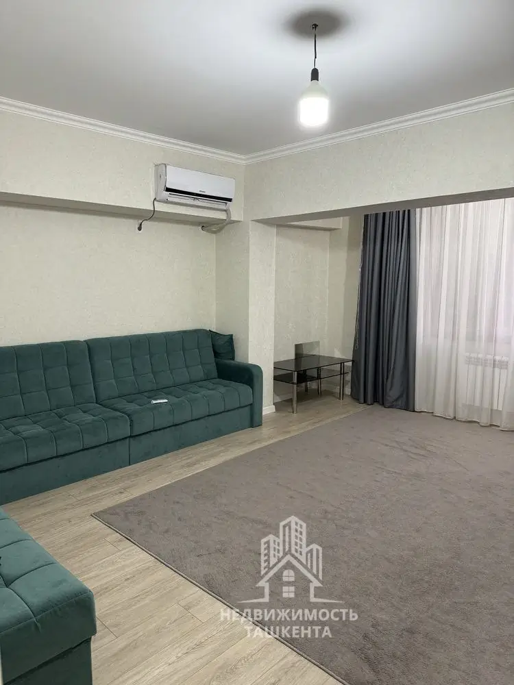 Gimnastikachi qizning eshakda sikilgan porno videosi Porno semiz xotini