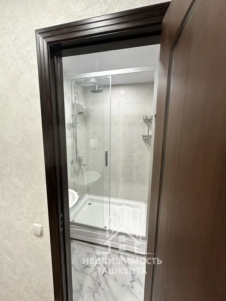 Продается 3-комнатная квартира − 80 м²