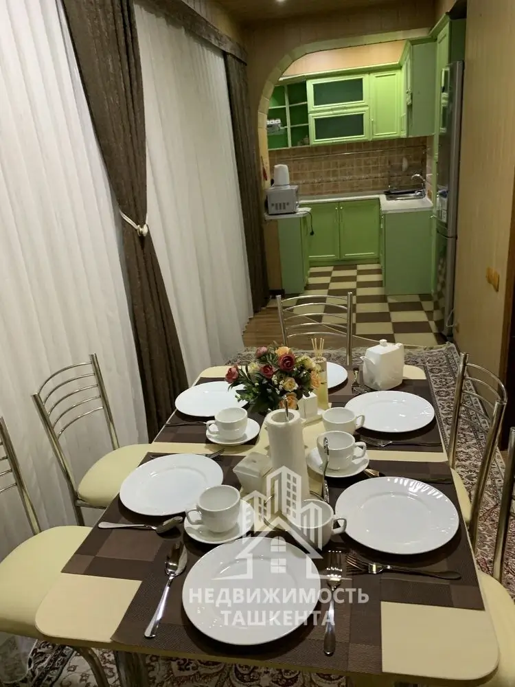 Продается 3-комнатная квартира − 80 м²