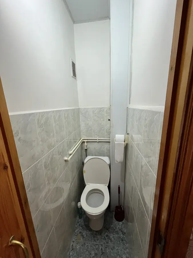 3 xonali kvartira sotiladi − 73 m²