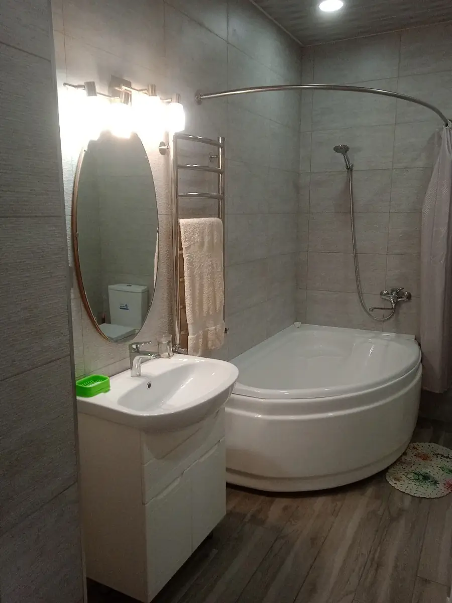 1 qavatli uy − 100 m², 400 sot.