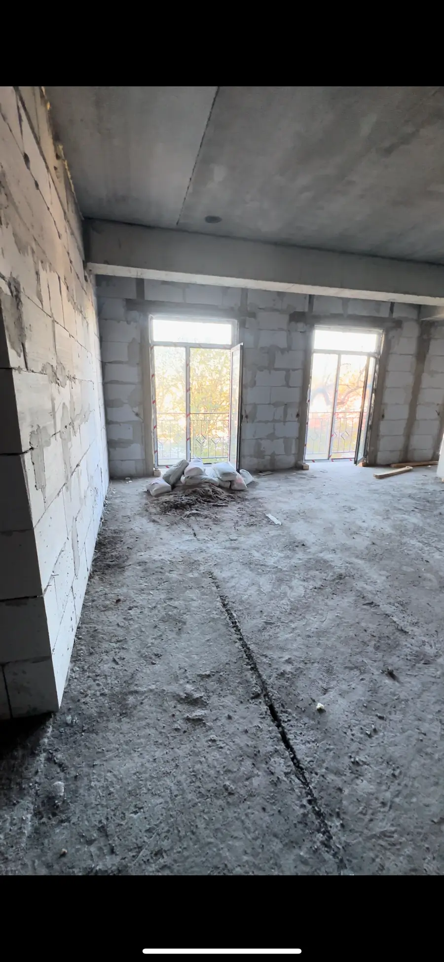 3 xonali kvartira sotiladi − 92 m²