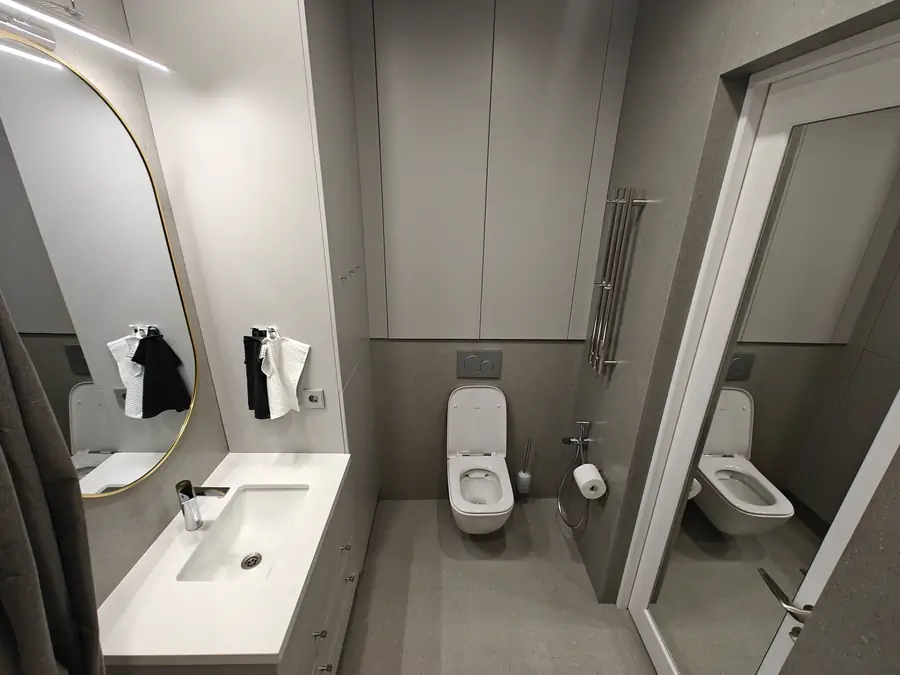 Сдается 2-комнатная квартира − 66 м²