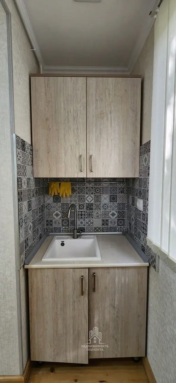 1 xonali kvartira − 30 m², 2/4 qavat