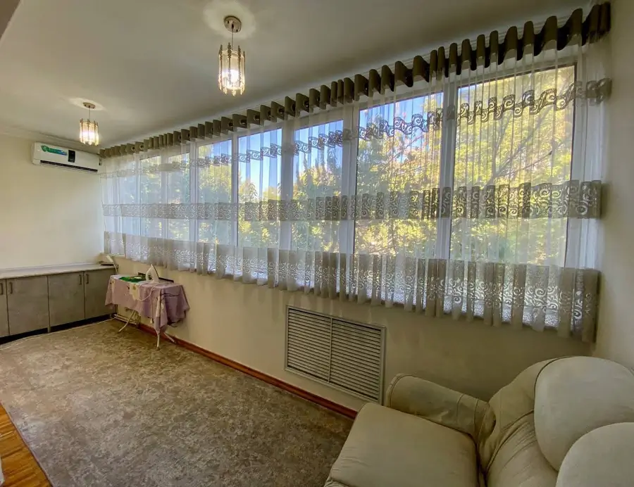 3 xonali kvartira − 70 m², 3/4 qavat