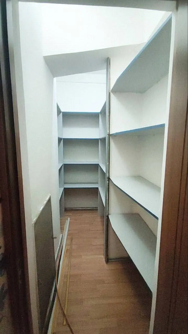 3 xonali kvartira sotiladi − 100 m²