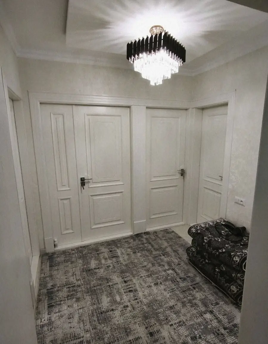 Продается 3-комнатная квартира − 74 м²