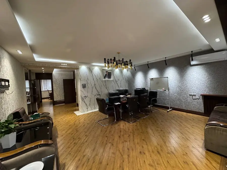 Ofis − 96 m², 1/4 qavat