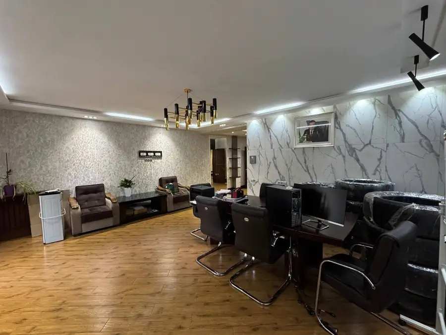 Ofis − 96 m², 1/4 qavat