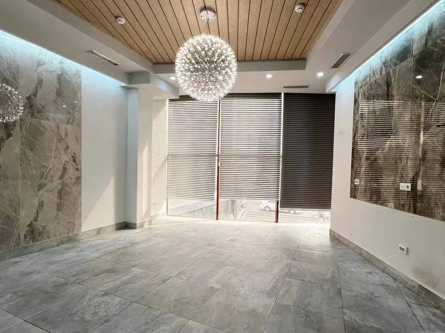 Ofis − 330 m², 2/3 qavat