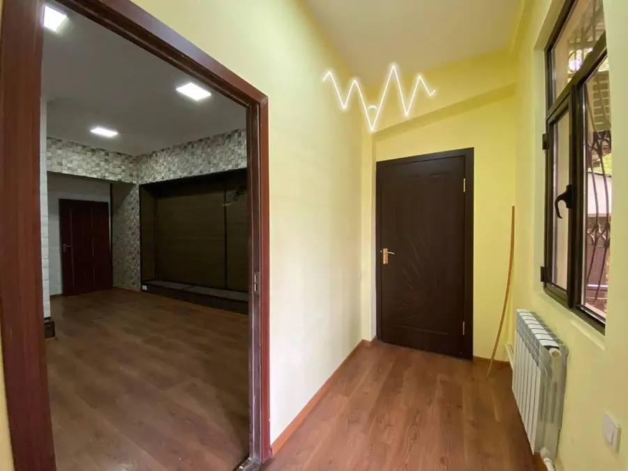 Ofis − 50 m², 1/9 qavat