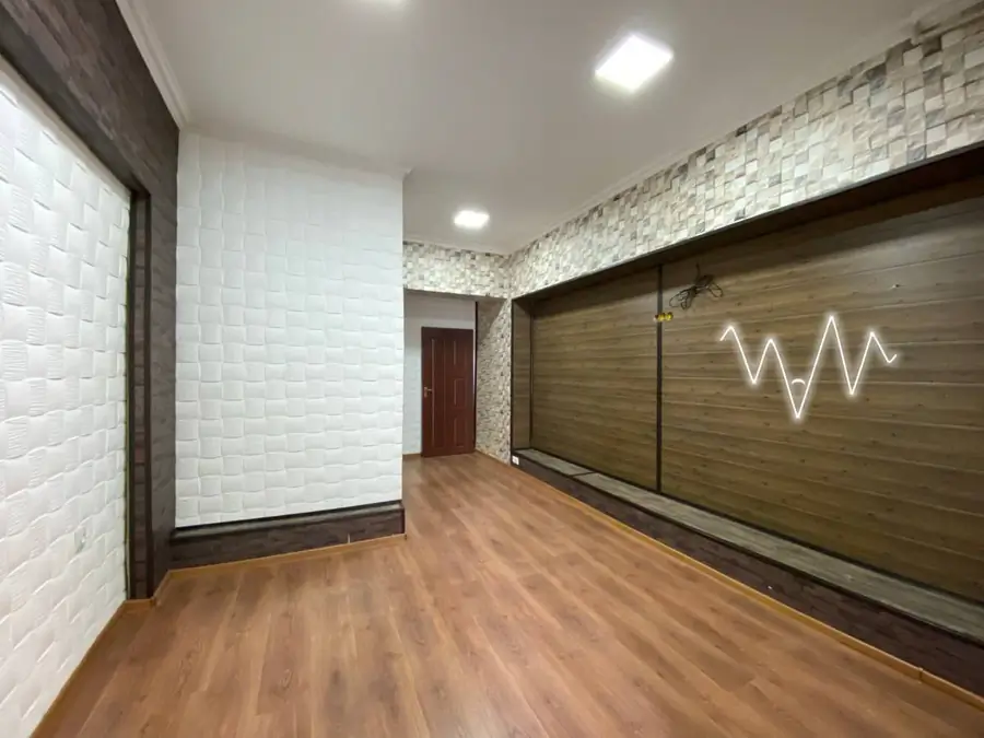 Ofis − 50 m², 1/9 qavat