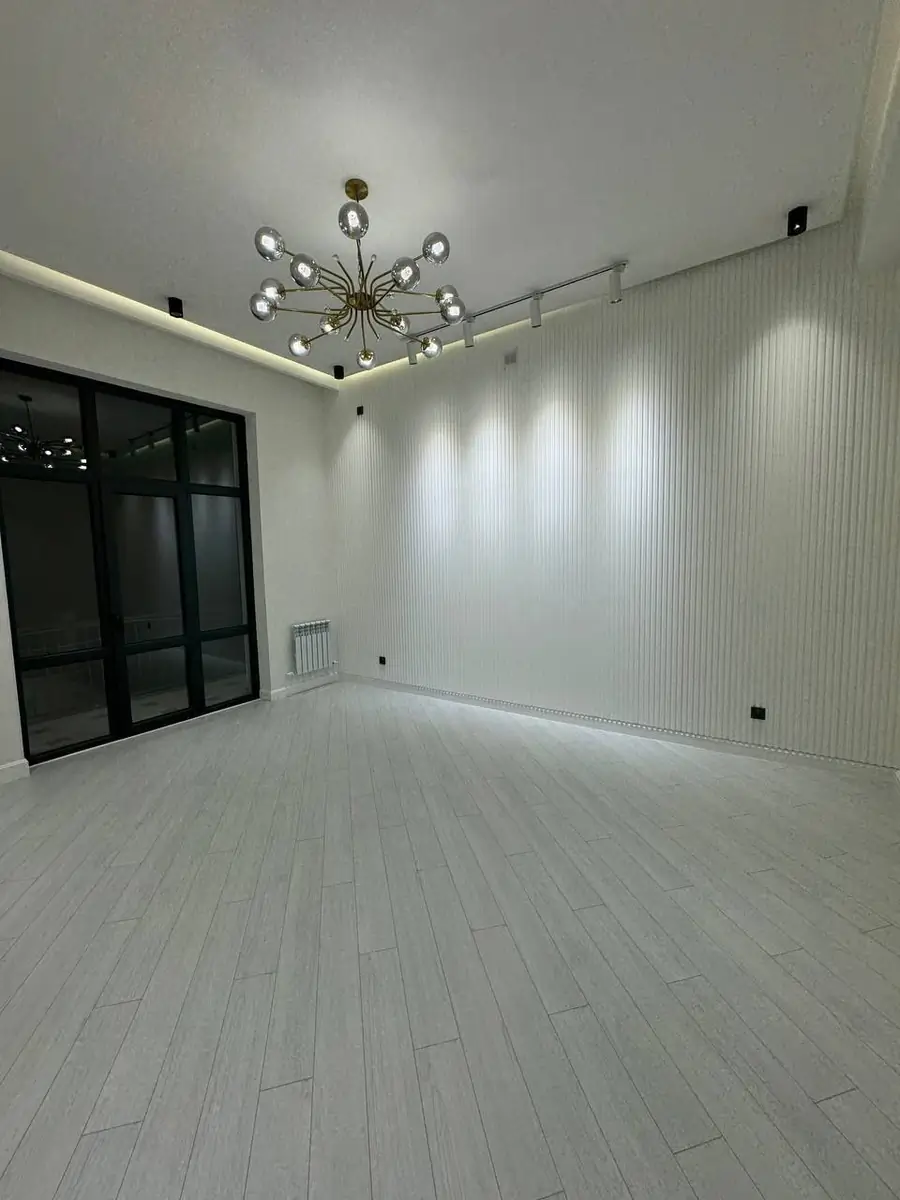 2 qavatli uy − 360 m², 3 sot. 