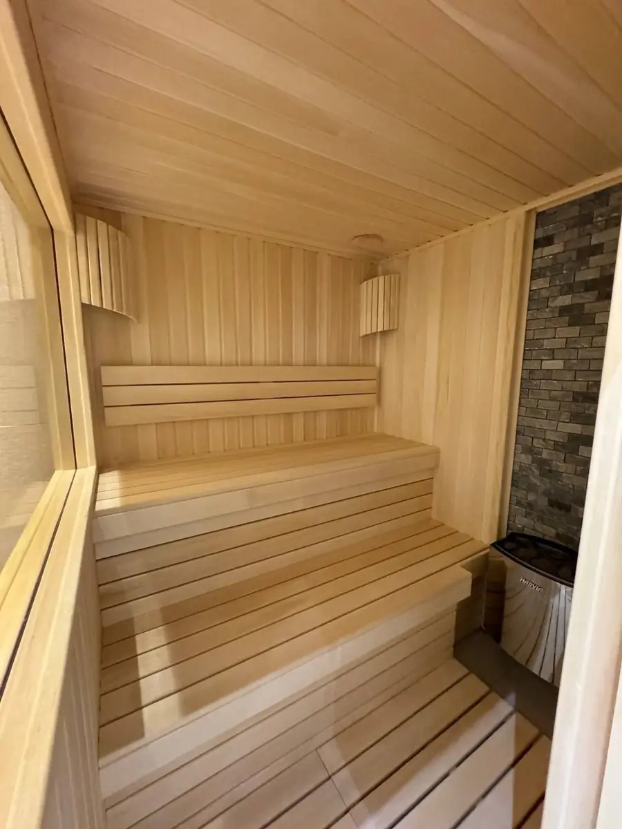 2 qavatli uy sotiladi − 360 m²