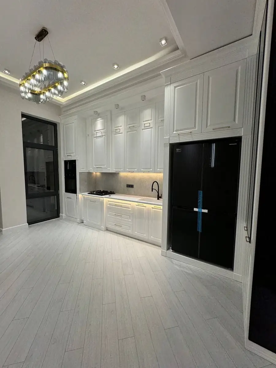 2 qavatli uy sotiladi − 360 m²