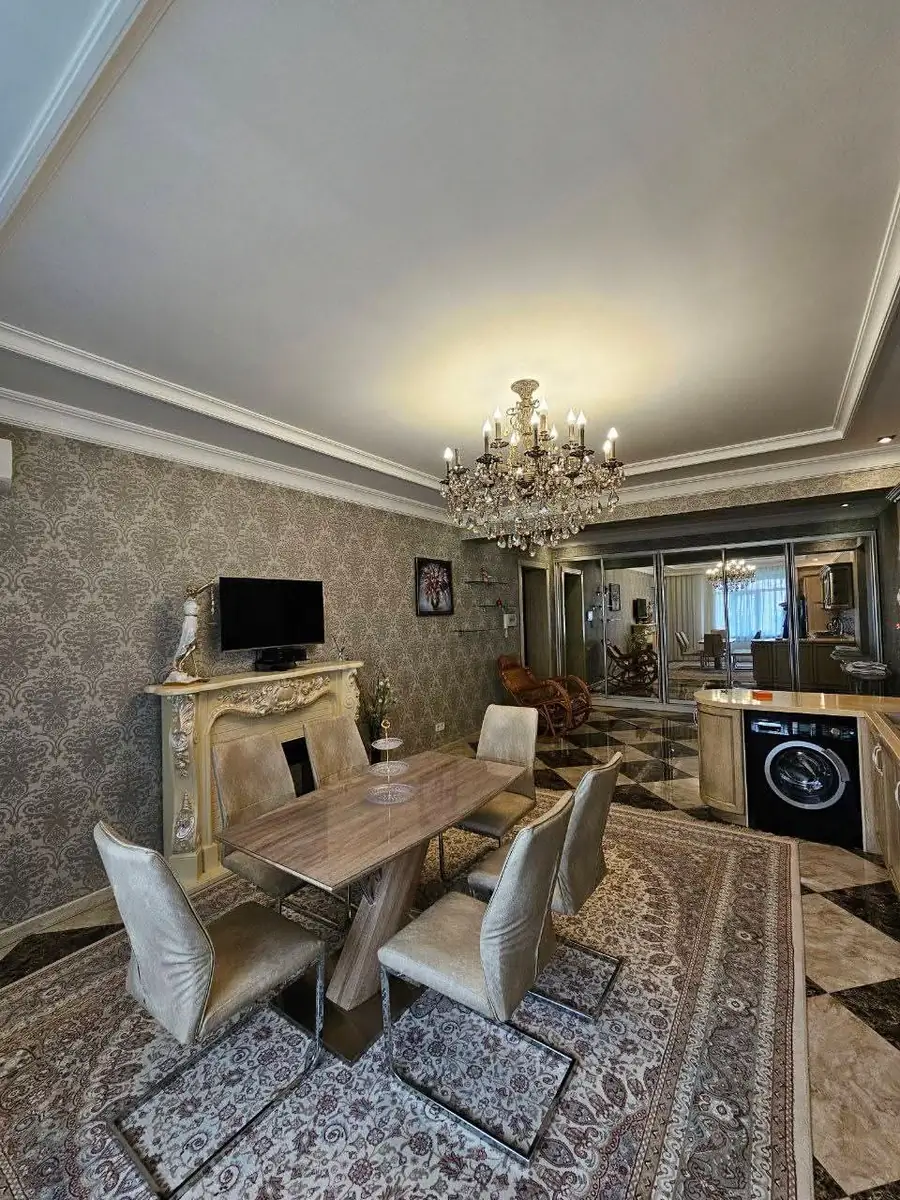 Ijaraga 2 xonali kvartira − 120 m²