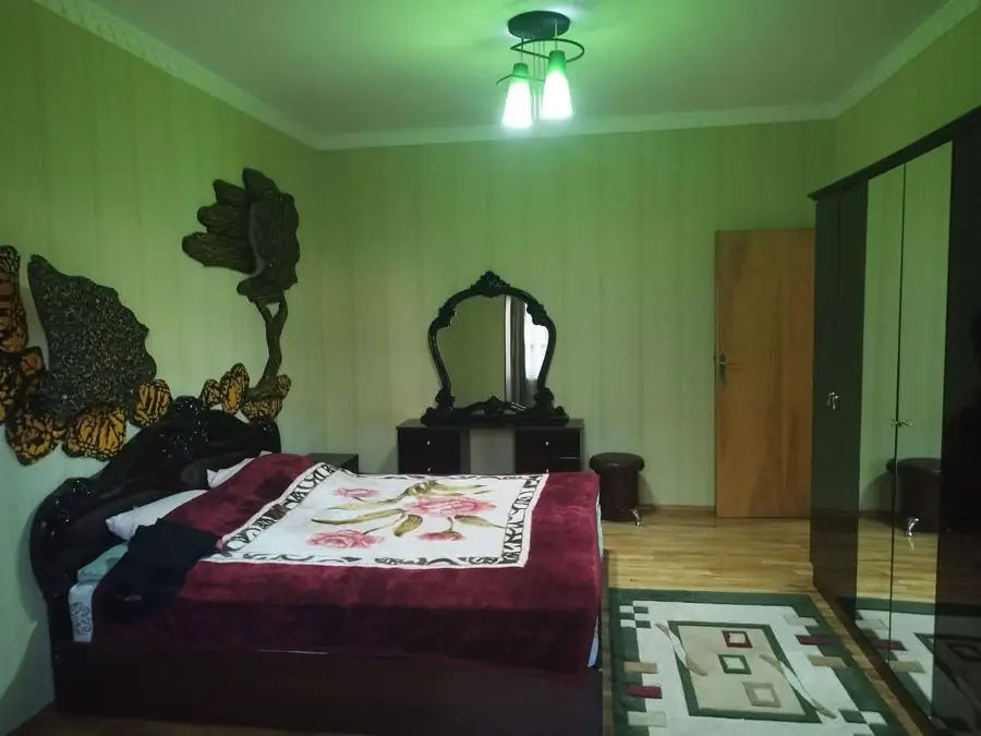 Ijaraga 3 xonali kvartira − 105 m²