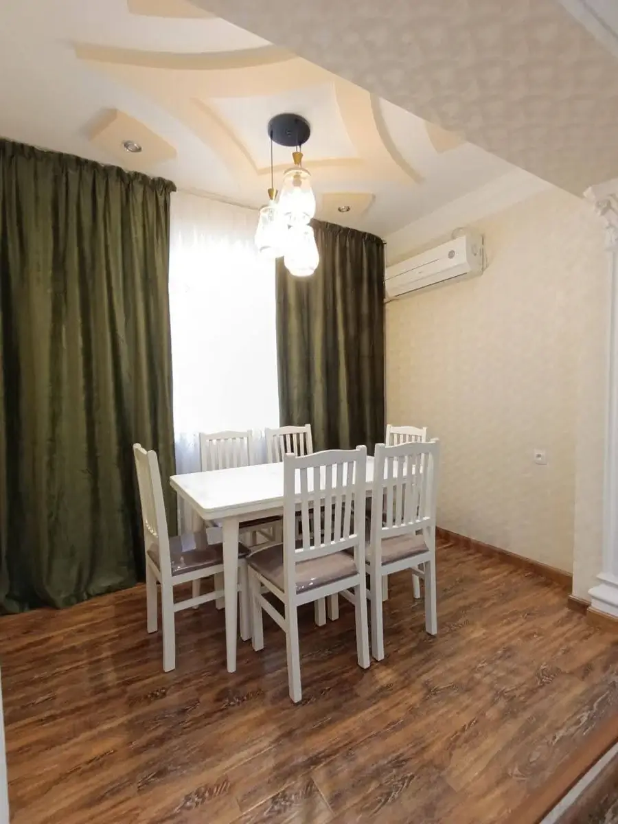 3 xonali kvartira − 90 m², 4/4 qavat