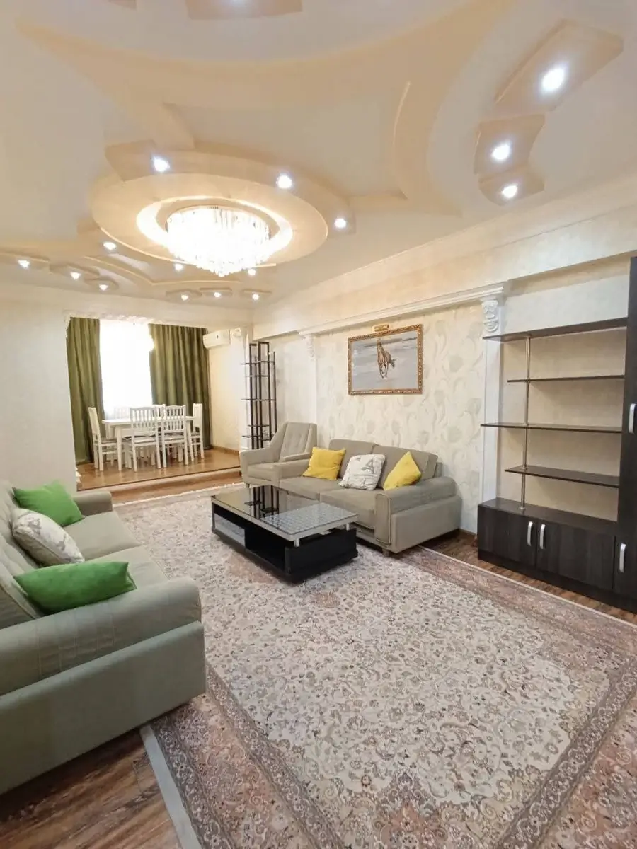 3 xonali kvartira − 90 m², 4/4 qavat