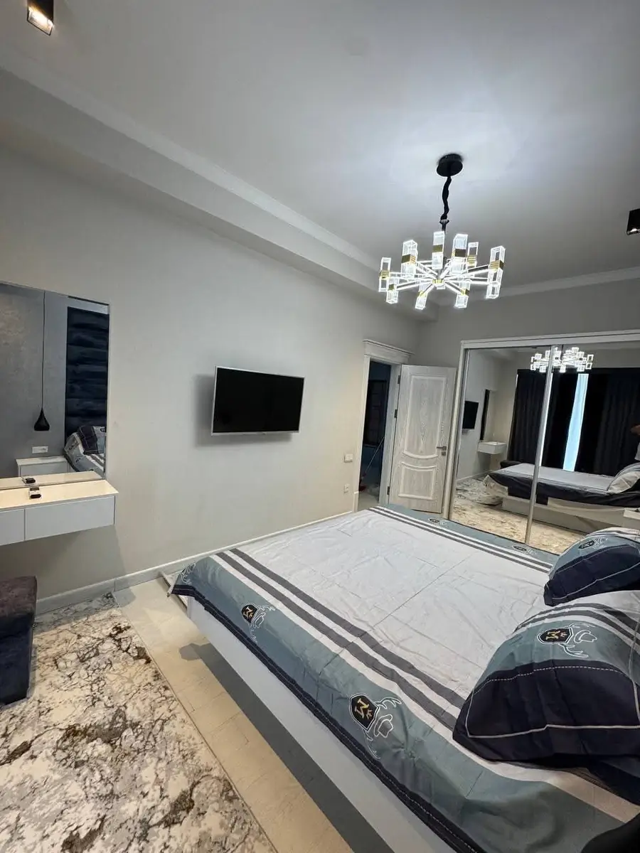 Сдается 3-комнатная квартира − 80 м²