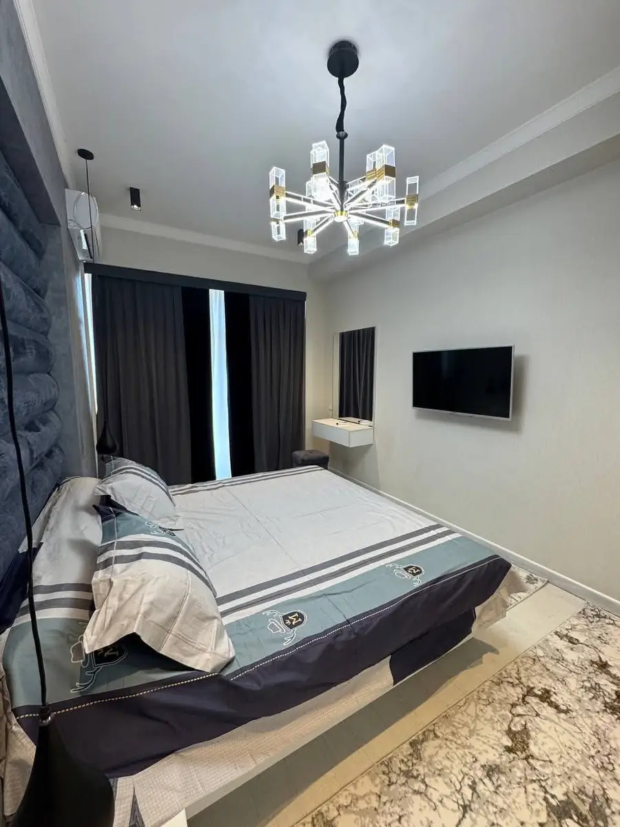 Сдается 3-комнатная квартира − 80 м²