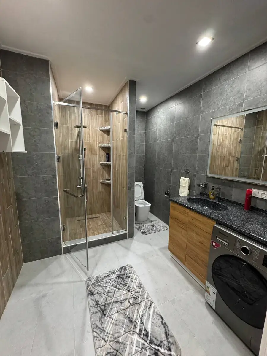 Сдается 3-комнатная квартира − 80 м²