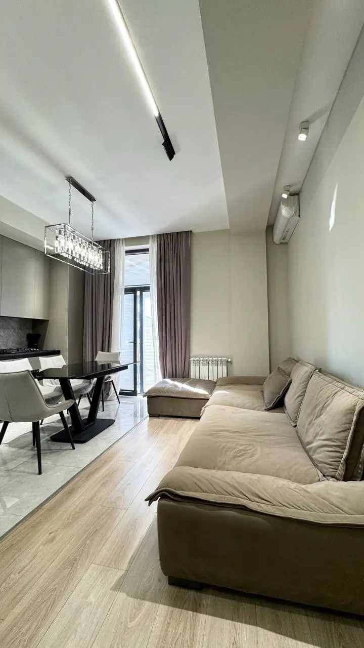 3 xonali kvartira − 80 m², 6/10 qavat