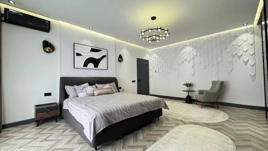 Продается 3-комнатная квартира − 100 м²