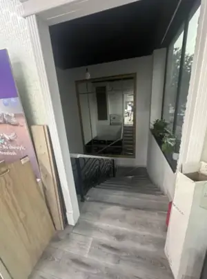 Ijaraga ofis − 506 m²