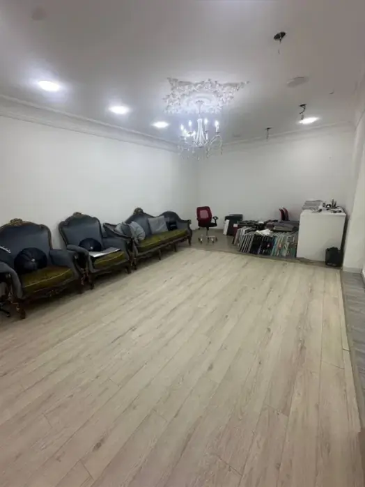 Ijaraga ofis − 506 m²