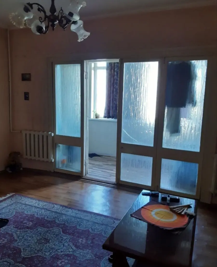 2 xonali kvartira sotiladi − 58 m²