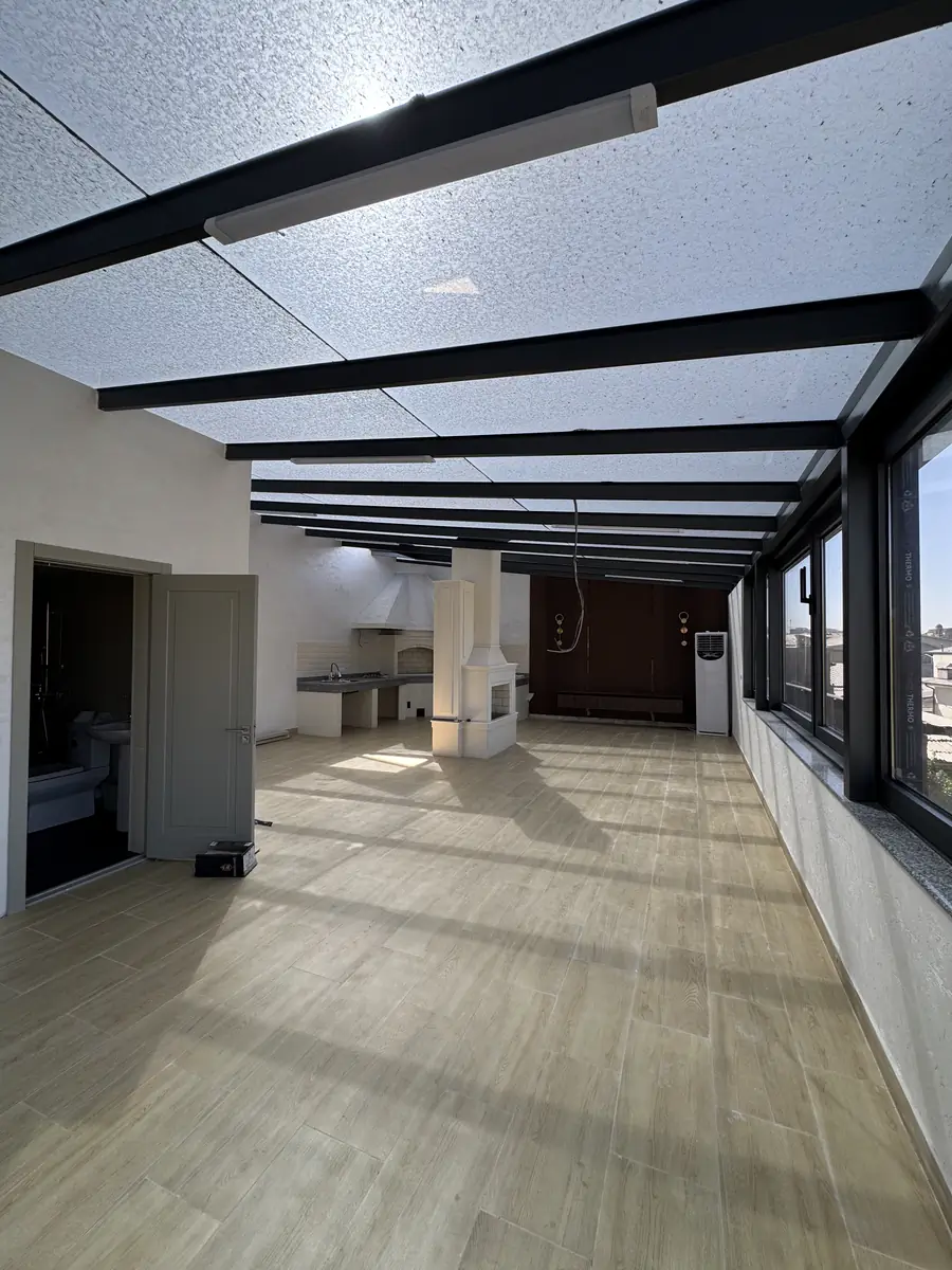 Ijaraga 2 qavatli uy − 250 m²