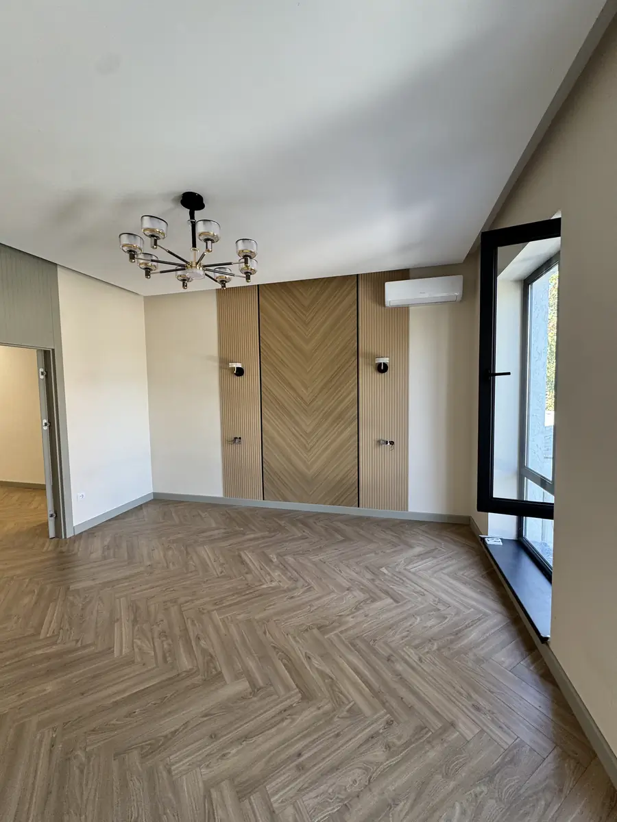 Ijaraga 2 qavatli uy − 250 m²