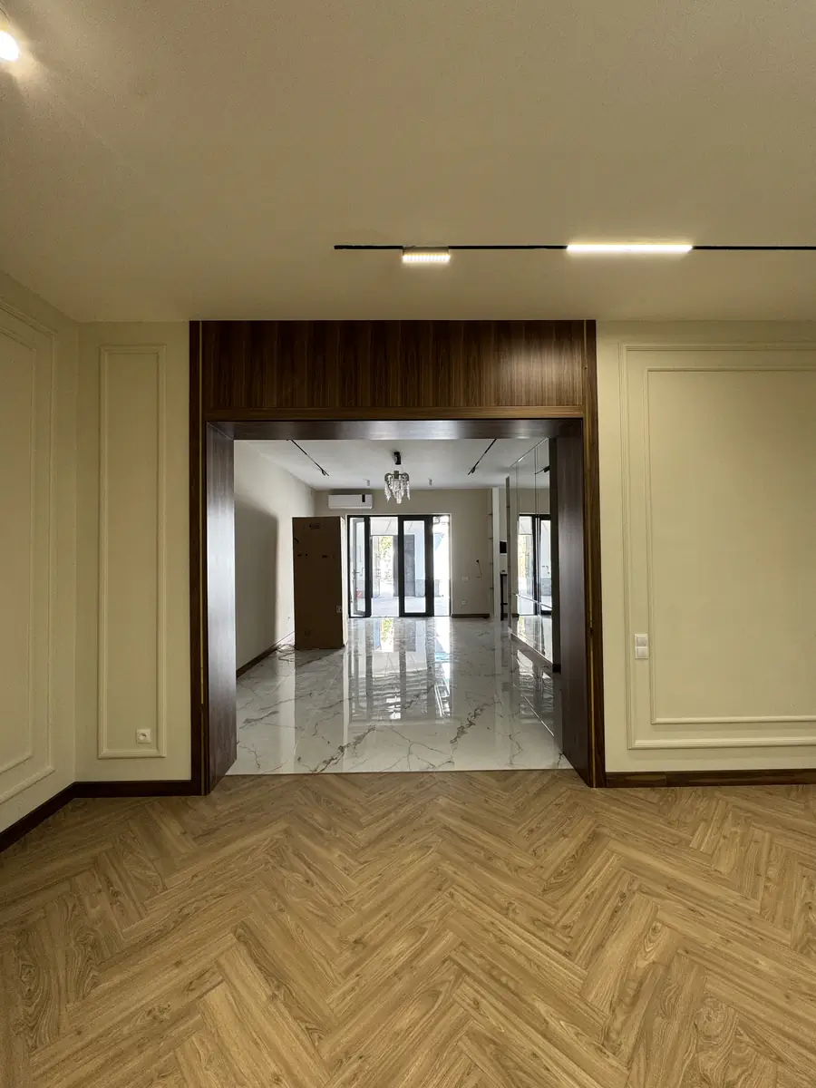 Ijaraga 2 qavatli uy − 250 m²